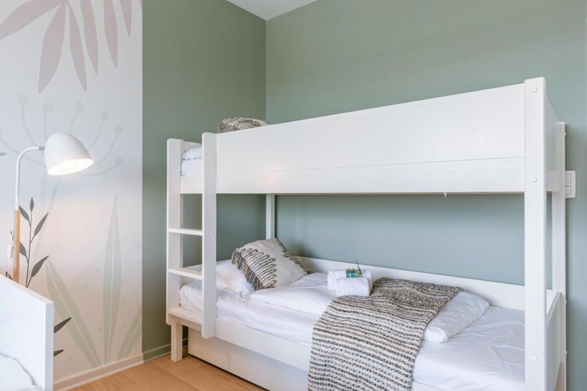 Huswell - Bright Seaview Apartment In Oostende Экстерьер фото