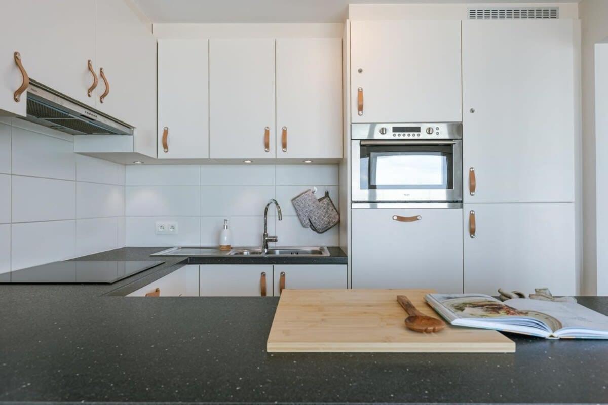 Huswell - Bright Seaview Apartment In Oostende Экстерьер фото