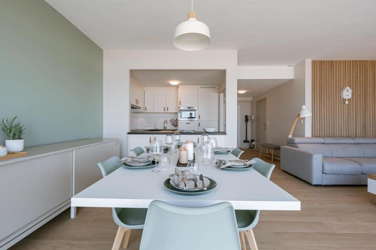 Huswell - Bright Seaview Apartment In Oostende Экстерьер фото